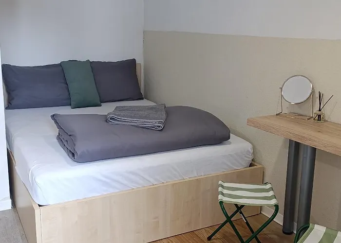 Cozy Renovated New Apartamento